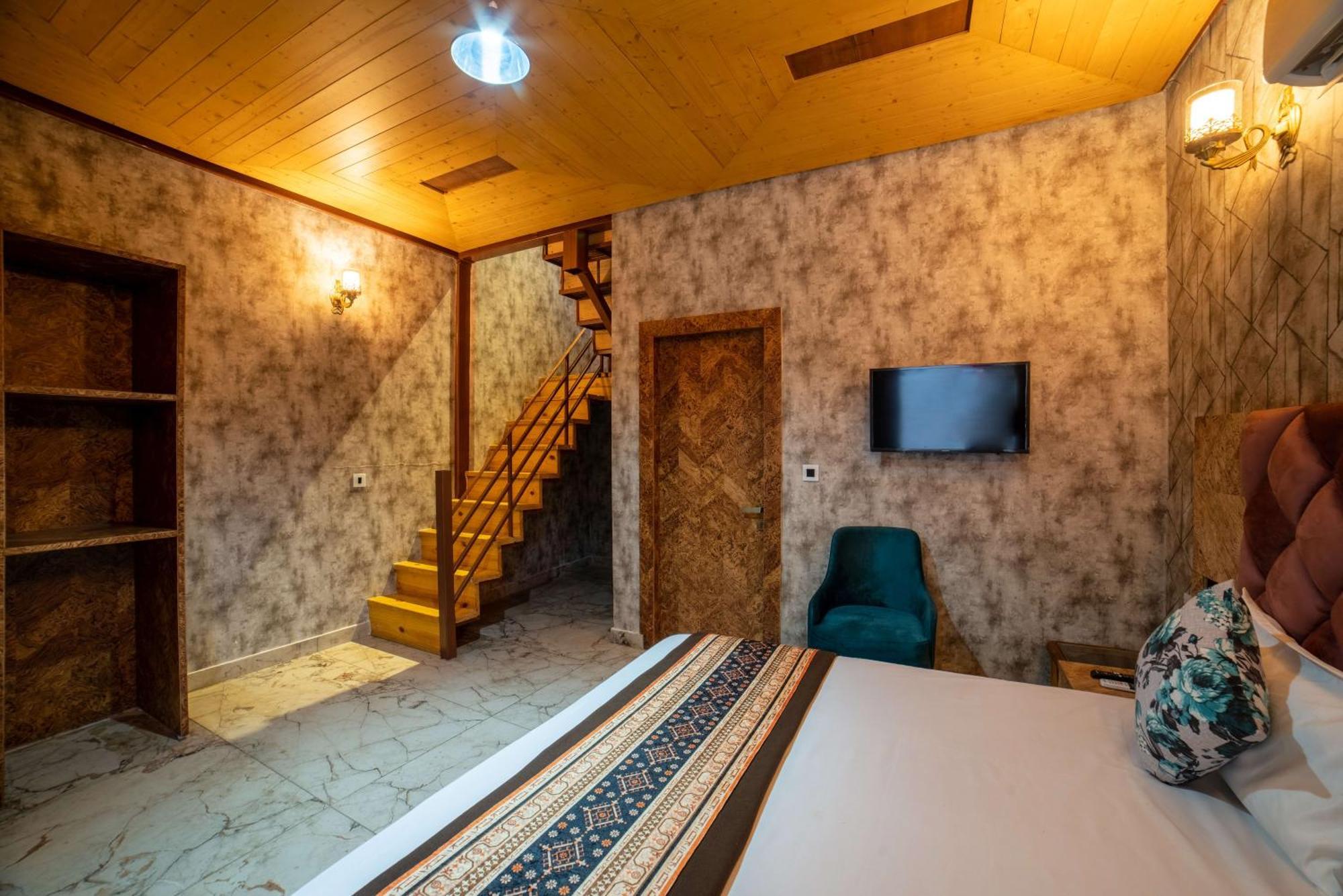 Mudras Grove Resort, Nainital Eksteriør bilde
