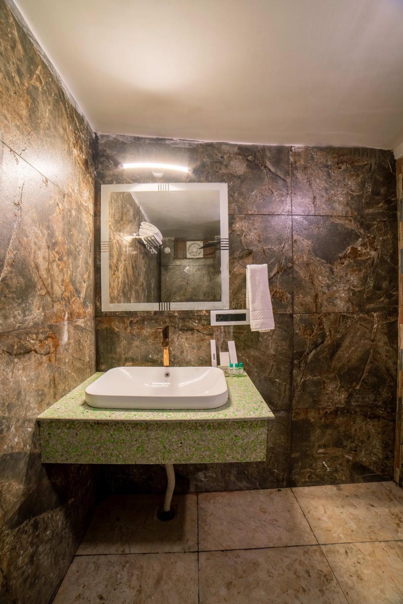 Mudras Grove Resort, Nainital Eksteriør bilde